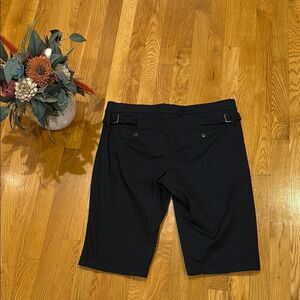 Vince Womens Black Bermuda Shorts - 14 - Great Condition